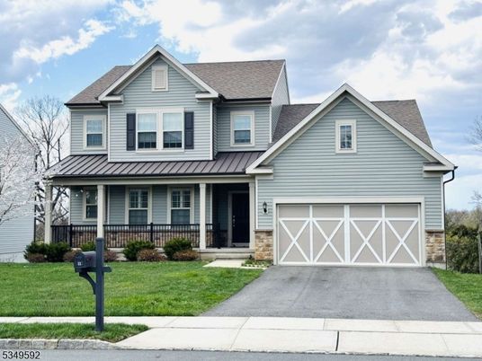 Attached, Exterior, Facade, Farmhouse