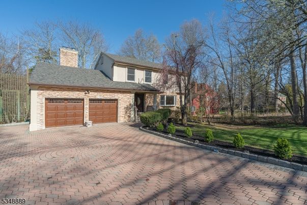 Attached, Exterior, Facade, Brick Facade, Cape Cod
