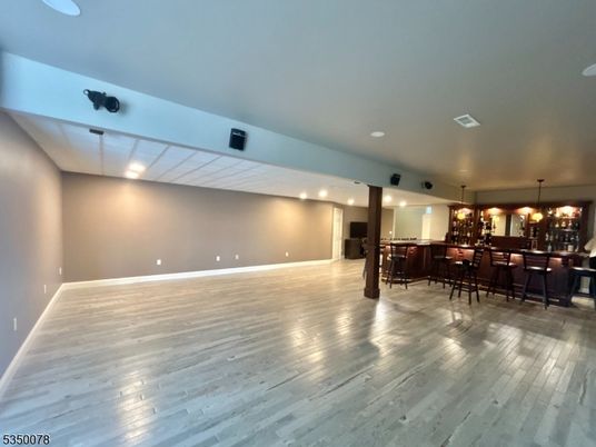 Interior, Pendant Lights, Recessed Lighting, Wood Texture Flooring