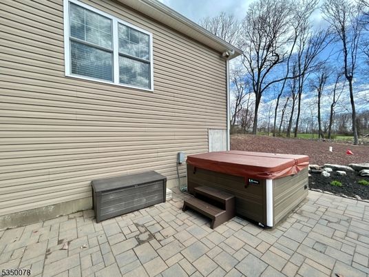 Exterior, Hot Tub
