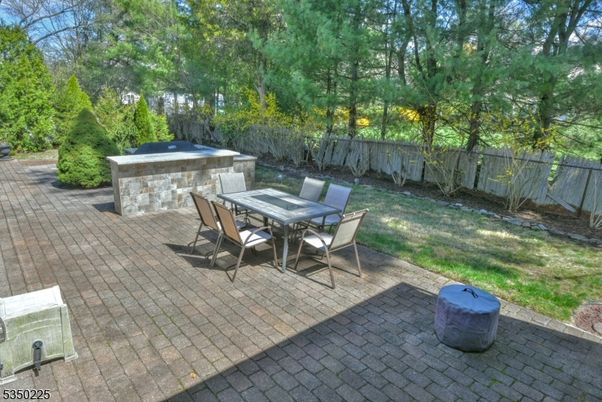 Exterior, Hot Tub