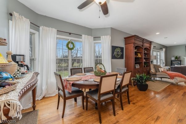 Dining room, Interior, Living room, Recessed Lighting, Wood Texture Flooring
