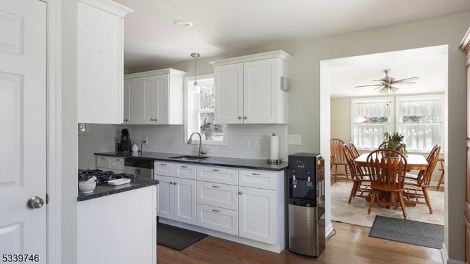 Dining room, Interior, Kitchen, Pendant Lights, Recessed Lighting, Wood Texture Flooring