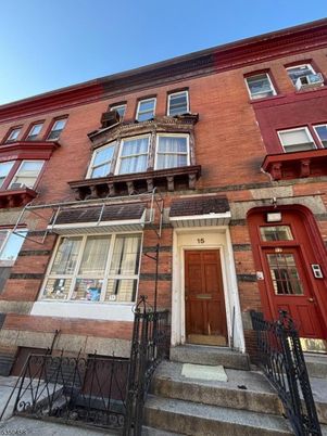Exterior, Facade, Brick Facade, Rowhouse