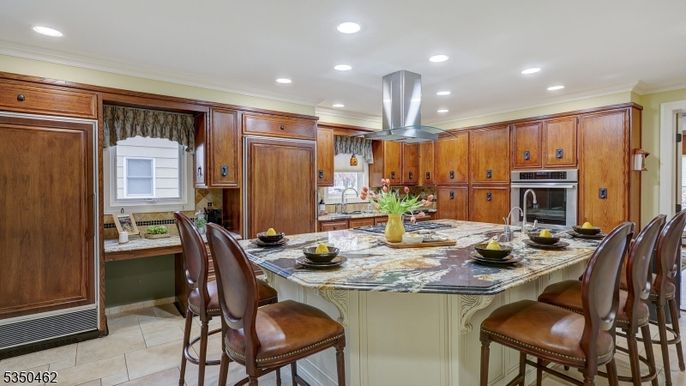 Dining room, Interior, Kitchen, Recessed Lighting, Stainless Steel Appliances