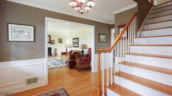 Chandelier, Interior, Living room, Wood Texture Flooring