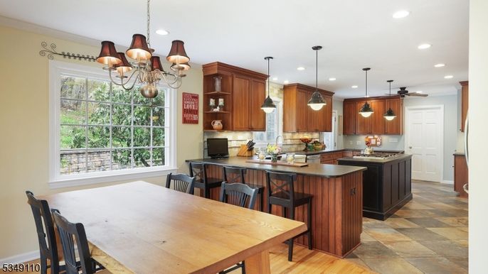Chandelier, Dining room, Interior, Kitchen, Pendant Lights, Recessed Lighting