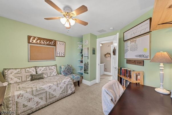 Home Office, Interior
