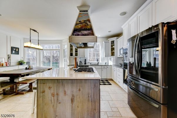 Dining room, Interior, Kitchen, Pendant Lights, Recessed Lighting, Stainless Steel Appliances