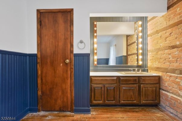 Bathroom, Dual Sink Vanities, Interior, Wood Texture Flooring