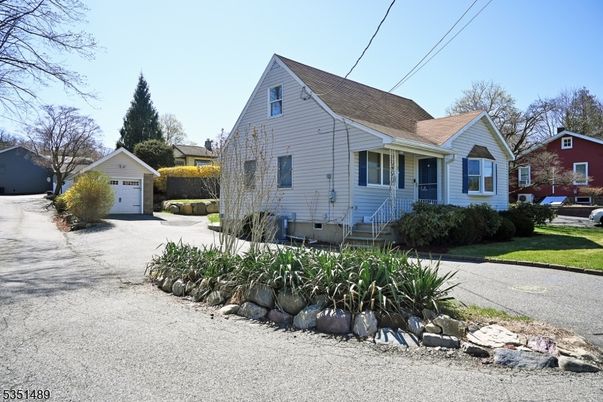 Backyard, Detached Garage, Exterior