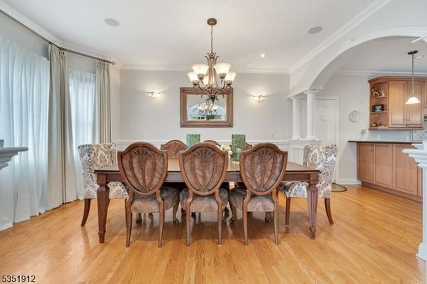 Chandelier, Dining room, Interior, Pendant Lights, Recessed Lighting, Wood Texture Flooring