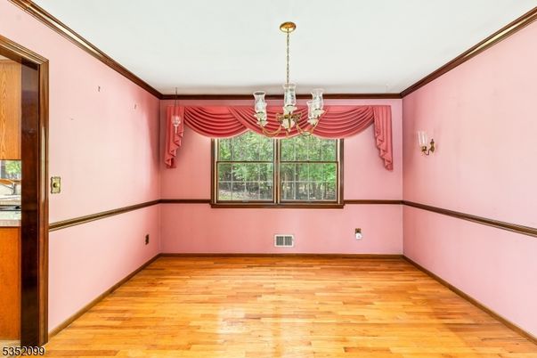 Chandelier, Empty room, Interior, Wood Texture Flooring