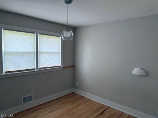 Empty room, Interior, Pendant Lights, Wood Texture Flooring