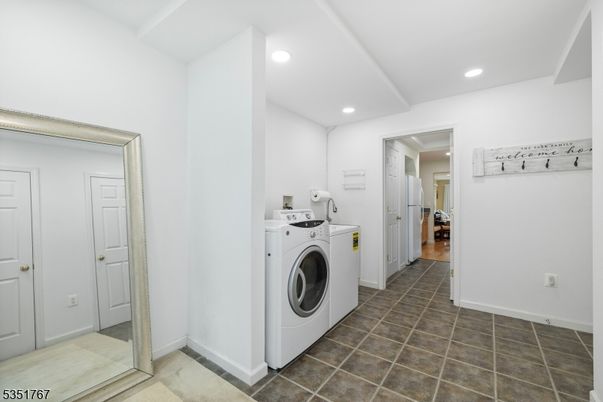 Interior, Recessed Lighting, Washer