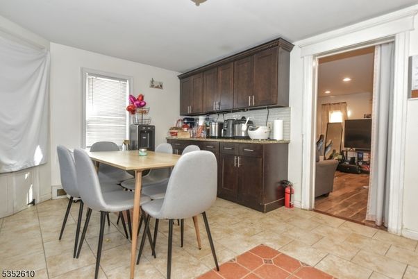 Dining room, Interior, Kitchen, Recessed Lighting