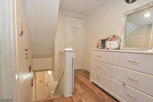 Interior, Recessed Lighting, Walk-in Closets, Wood Texture Flooring