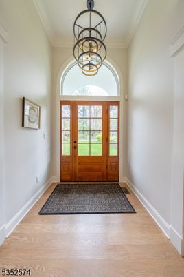 Interior, Pendant Lights, Wood Texture Flooring