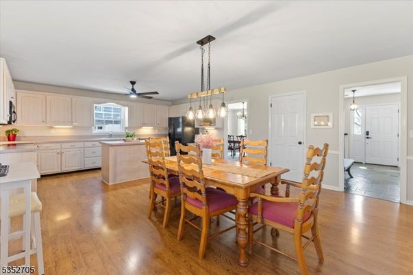Dining room, Interior, Kitchen, Pendant Lights, Wood Texture Flooring