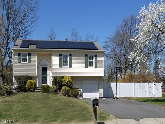 Attached, Exterior, Facade, Solar Panels, Raised Ranch