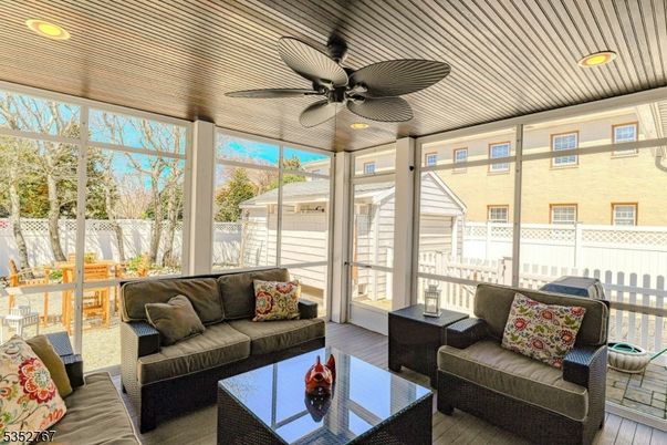 Interior, Living room, Recessed Lighting, Sun Room, Wooden Ceilings, Wood Texture Flooring