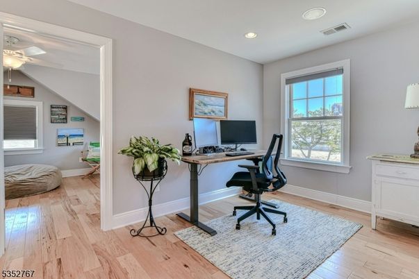 Home Office, Interior, Recessed Lighting, Wood Texture Flooring