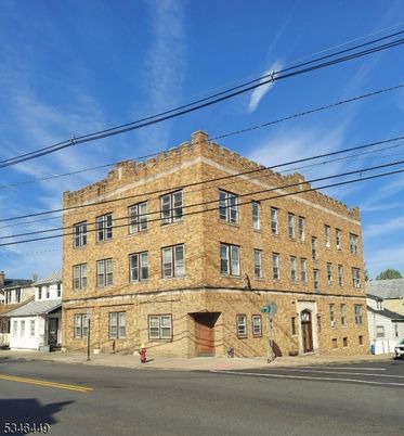 Exterior, Facade, Condo Building