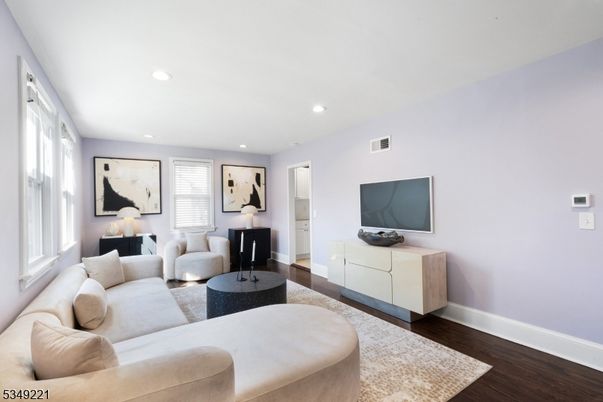 Interior, Living room, Recessed Lighting, Wood Texture Flooring
