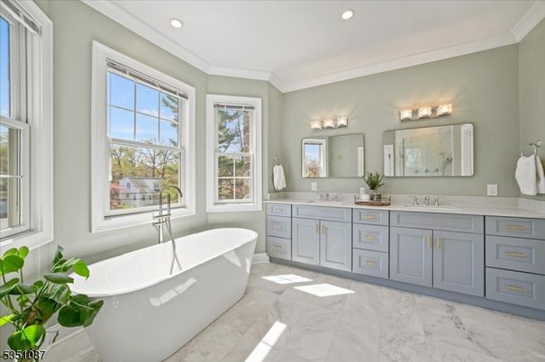 Bathroom, Dual Sink Vanities, Free Standing Baths, Interior, Marble, Recessed Lighting