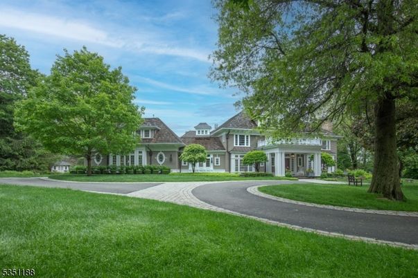 Backyard, Exterior, Facade, French Provincial