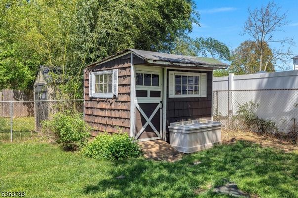 Exterior, Hot Tub