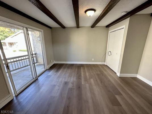 Empty room, Interior, Wooden Beams, Wood Texture Flooring