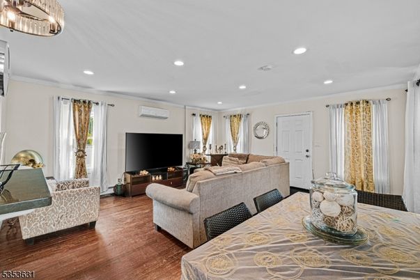 Interior, Living room, Recessed Lighting, Wood Texture Flooring