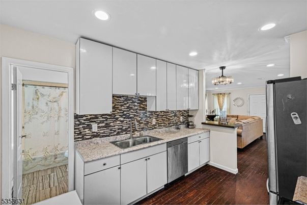 Chandelier, Interior, Kitchen, Recessed Lighting, Wood Texture Flooring