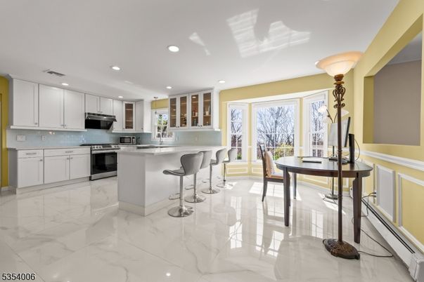 Dining room, Interior, Kitchen, Marble, Recessed Lighting, Stainless Steel Appliances