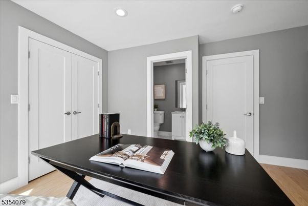 Bathroom, Home Office, Interior, Recessed Lighting, Wood Texture Flooring