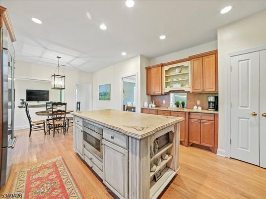 Dining room, Interior, Kitchen, Pendant Lights, Recessed Lighting, Wood Texture Flooring
