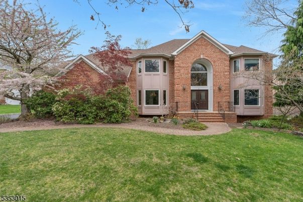 Exterior, Facade, Brick Facade, Brick Traditional