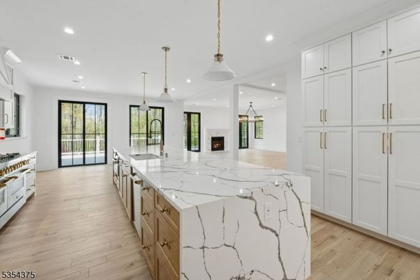 Fireplace, Interior, Kitchen, Pendant Lights, Recessed Lighting, Wood Texture Flooring