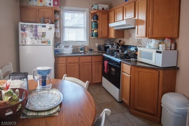 Dining room, Interior, Kitchen
