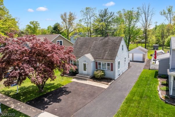 Backyard, Detached Garage, Exterior