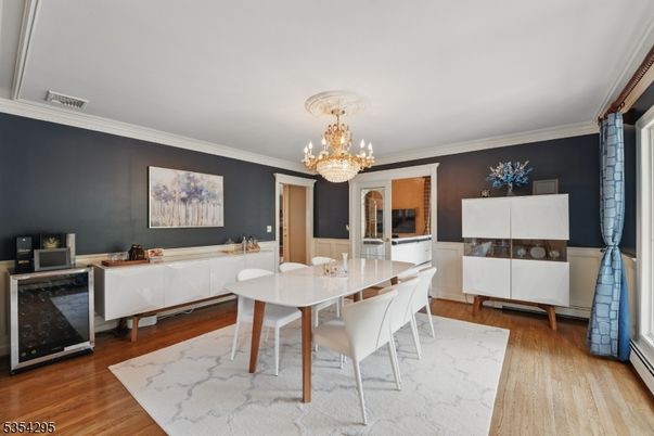 Chandelier, Dining room, Interior, Living room, Wood Texture Flooring
