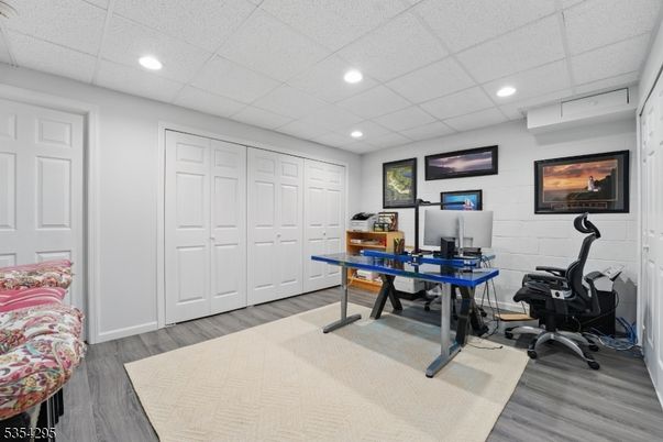Home Office, Interior, Recessed Lighting, Wood Texture Flooring