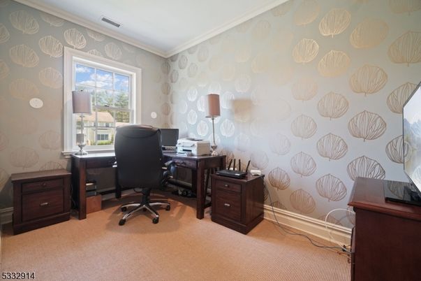 Home Office, Interior