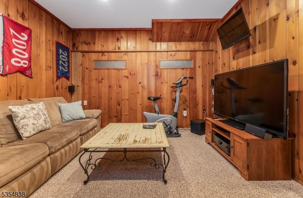 Fitness Equipment, Interior, Living room, Recessed Lighting, Wooden Walls