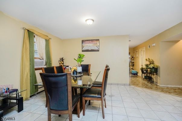 Dining room, Interior