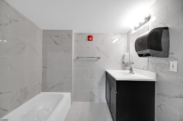 Bathroom, Interior, Marble Walls