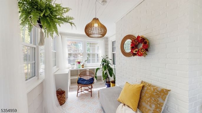 Interior, Pendant Lights, Stone Walls