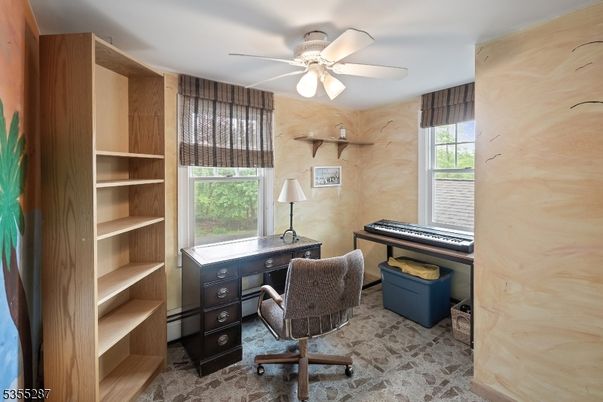 Home Office, Interior