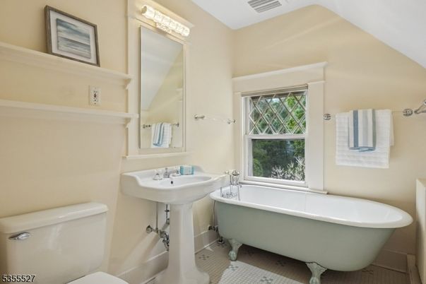 Bathroom, Free Standing Baths, Interior